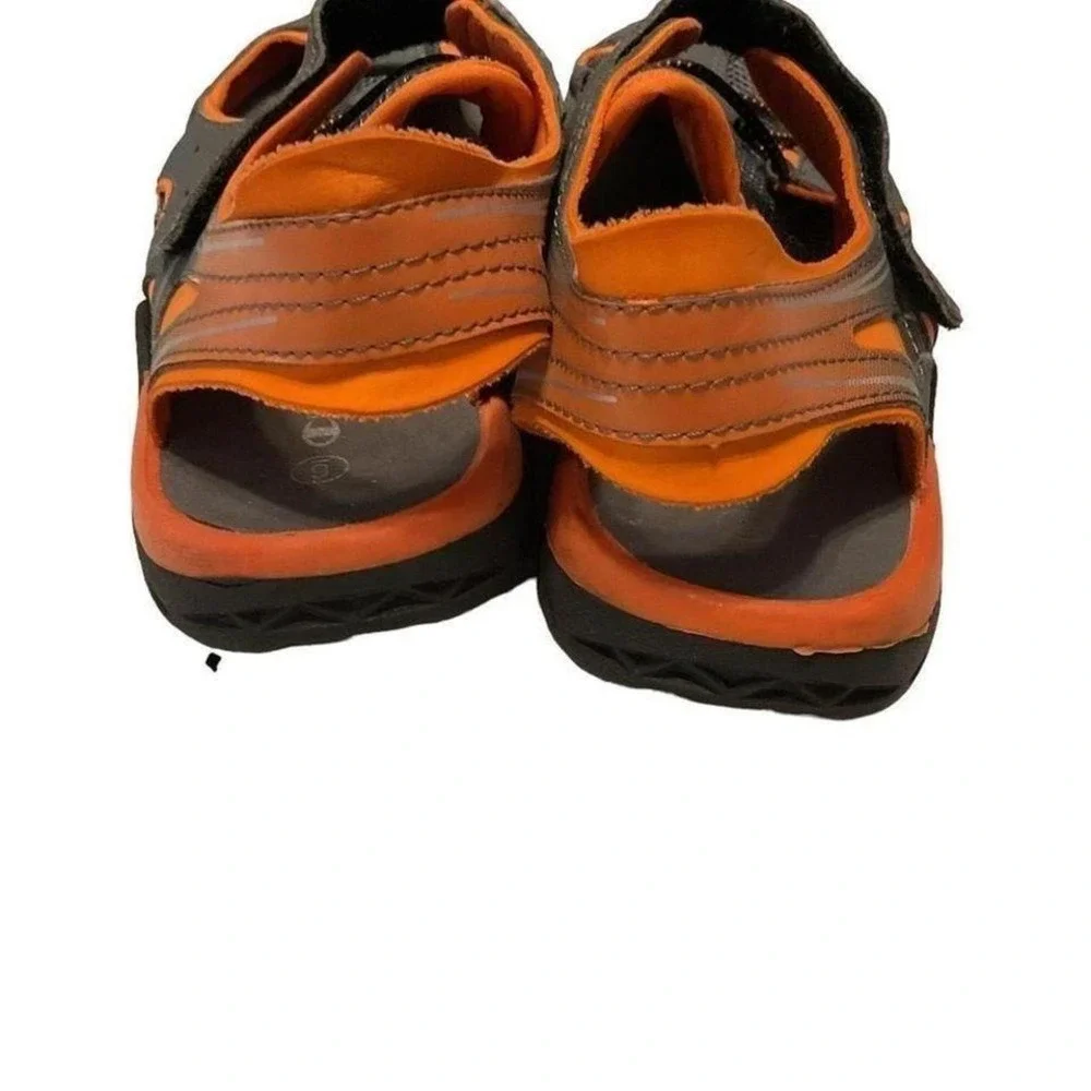 Champion sandals‎ size 6